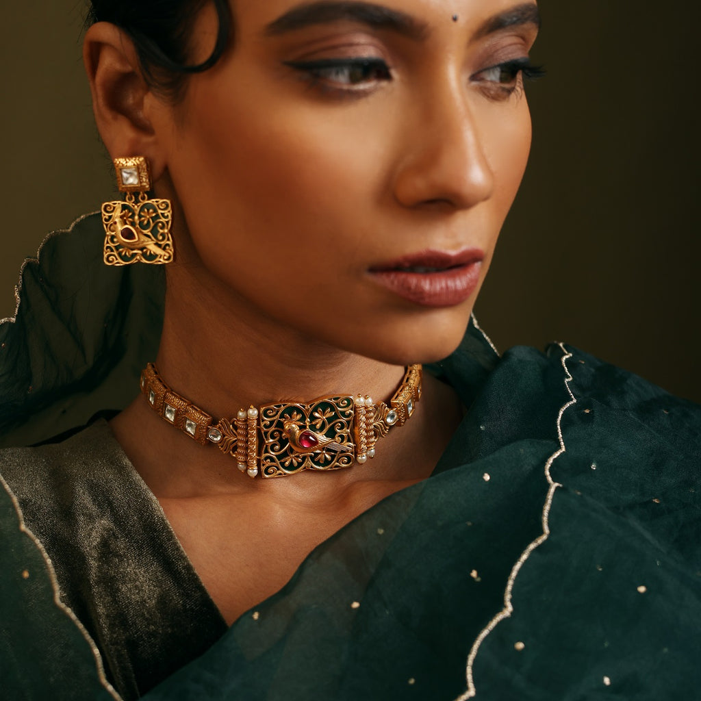 Golden Bird Choker Set