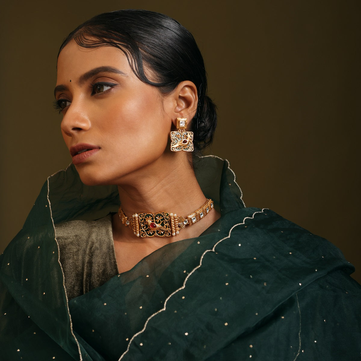 Golden Bird Choker Set